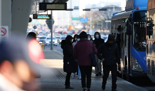서울 영등포구 여의도환승센터 모습.<연합뉴스>
